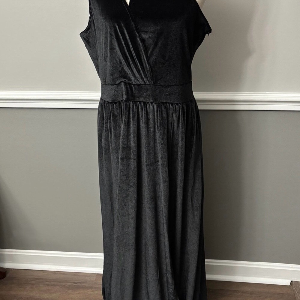 Camisa Elegant One-Shoulder Velvet Maxi Dress - Picture 4 of 6